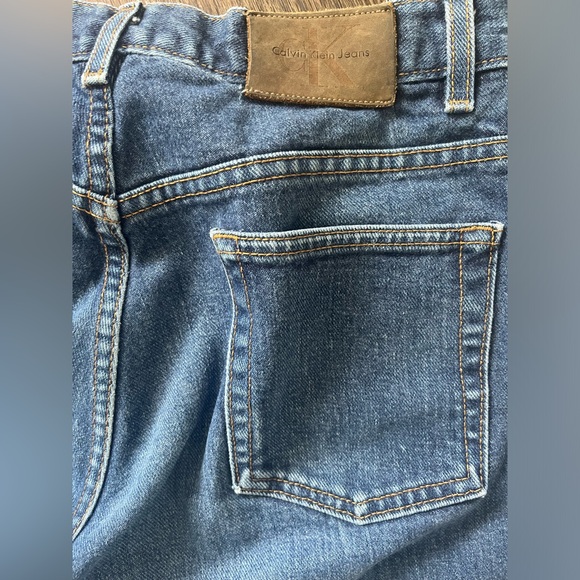 Vintage Calvin Klein Jeans (loose fit) - Picture 10 of 13